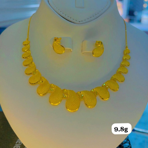 Parure en or 18k raffiné et abordable