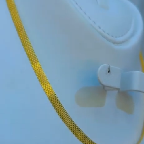 Colier , boucle d'oreille en Or 18k , 5.7g